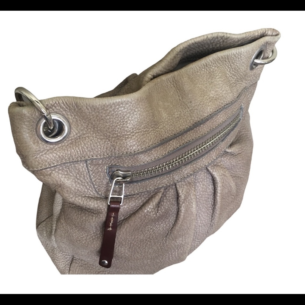 ROOTS Taupe Beige Pebbled Leather Olivia Large Slouchy Hobo Shoulder Bag Purse - Picture 6 of 11